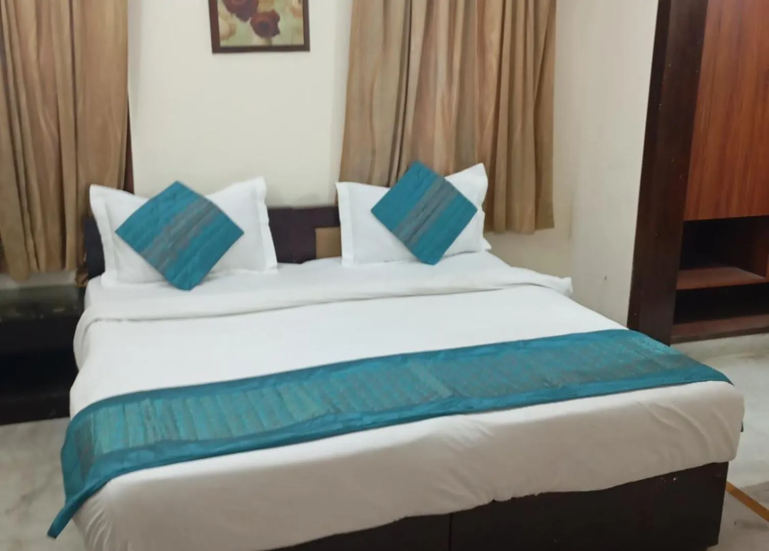 Hotel Royal India - Dlf Phase 2 Gurgaon India