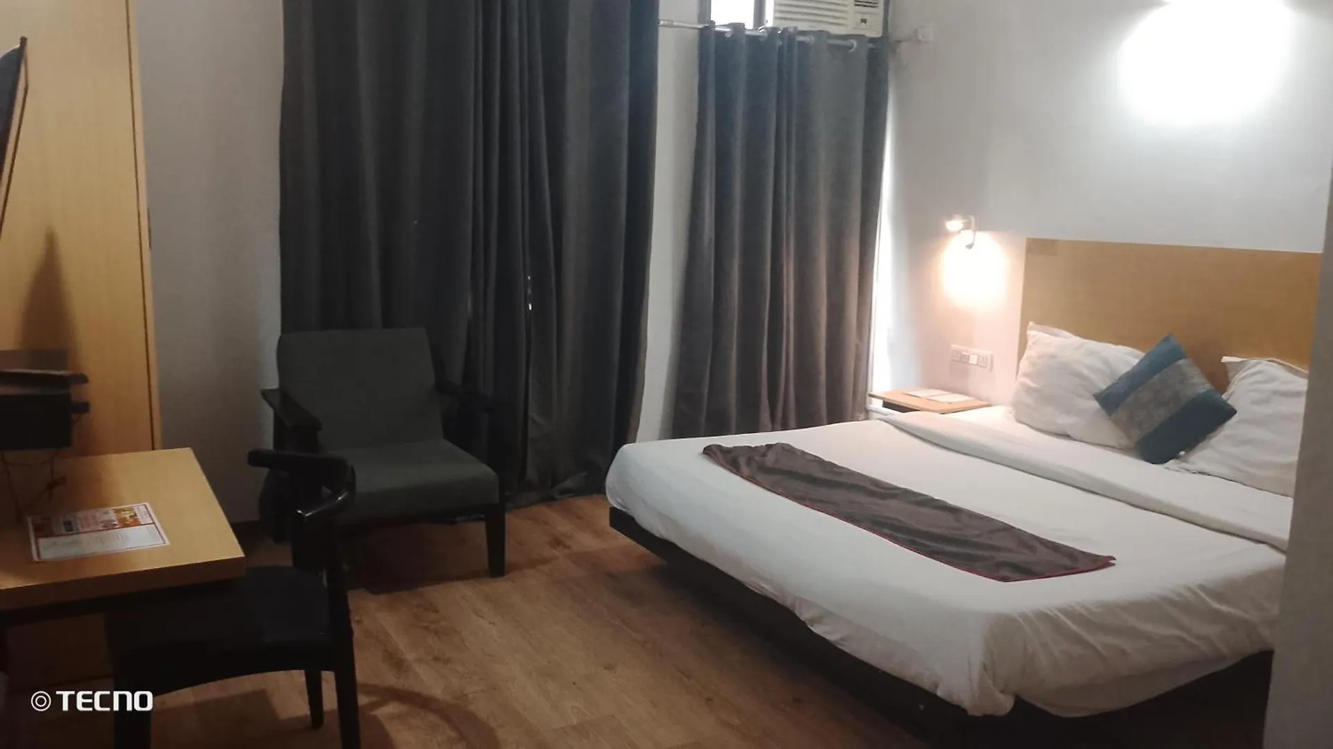 Hotel Royal India - Dlf Phase 2 Gurgaon